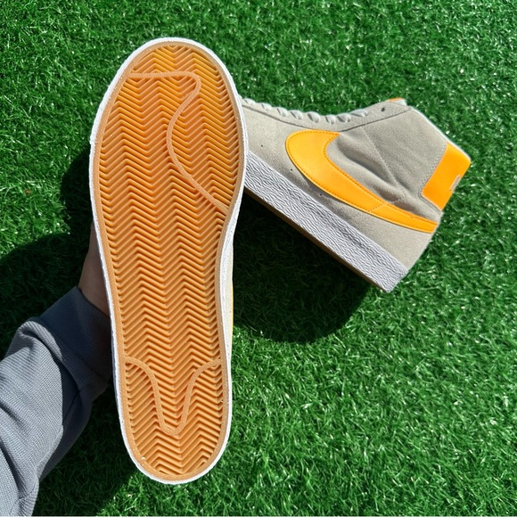 Nike Sb Zoom Blazer Mid Summit White / Laser Orange - Picture 13 of 13